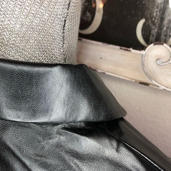 SHEIN💫faux leather 💫 bottom down shirt - Picture 11 of 14
